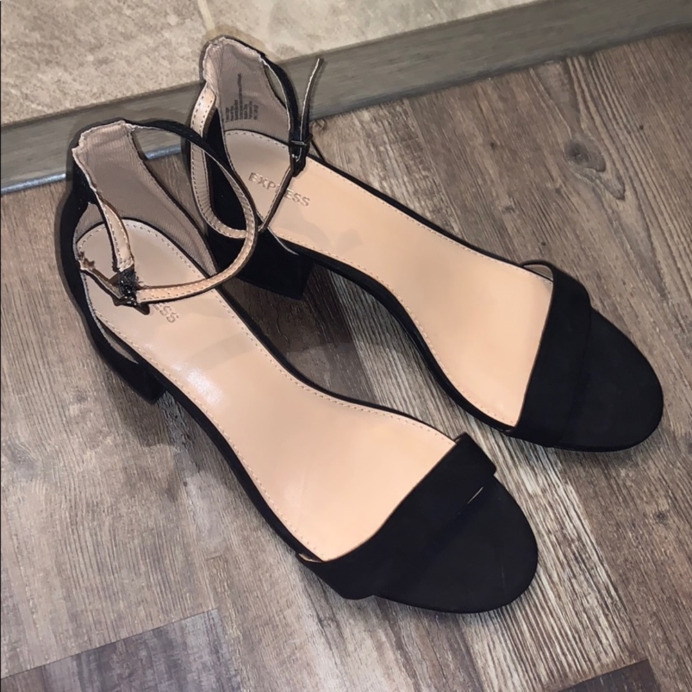 Express heels - Picture 2 of 2